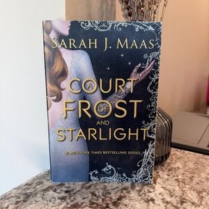A Court of Frost and Starlight Paperback 1/1 OOP by Sarah J Maas